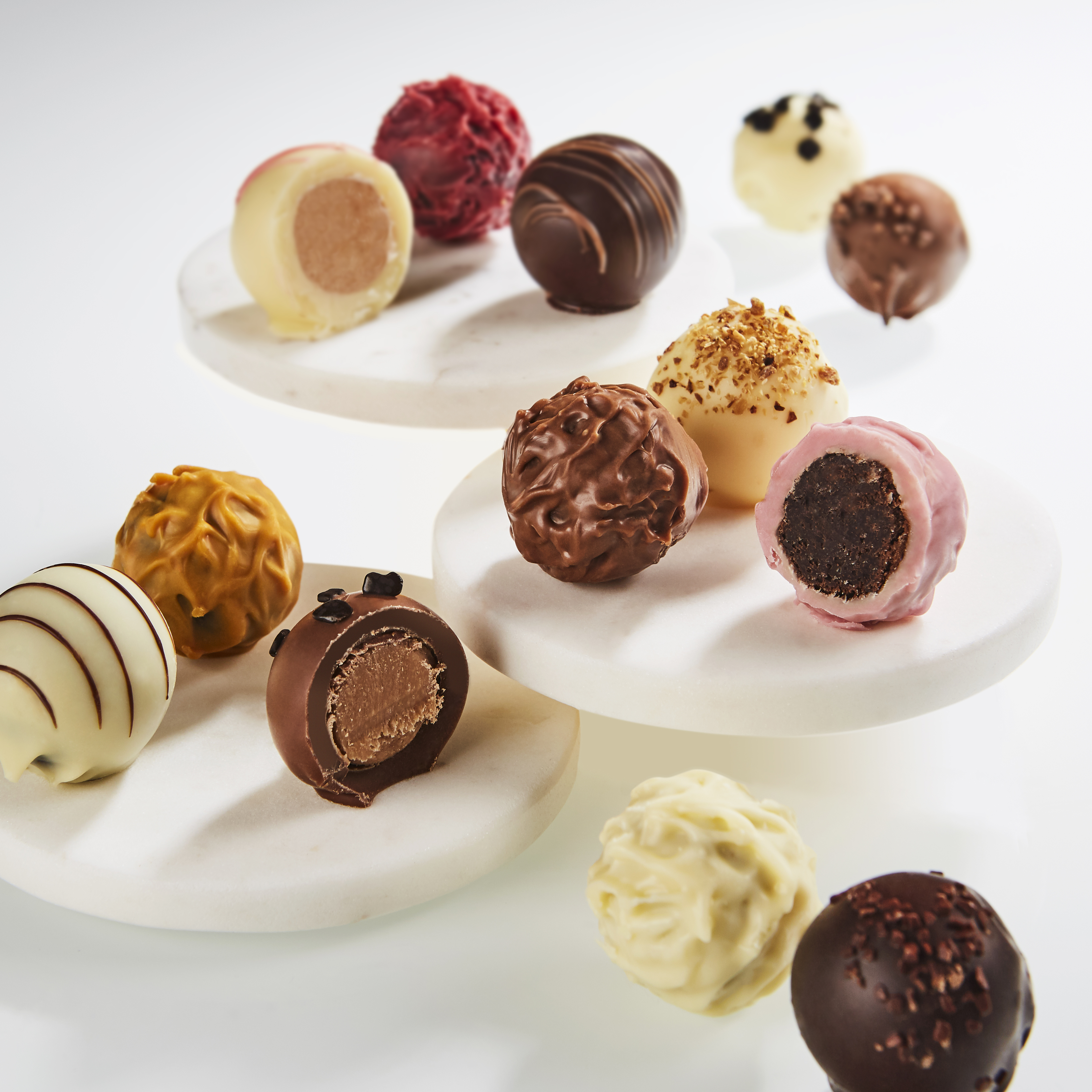 Trüffel mit Waldfrucht Ganache "Gytha"